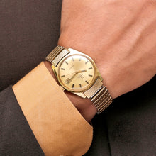 Load image into Gallery viewer, Vintage Gold Plated Watch
